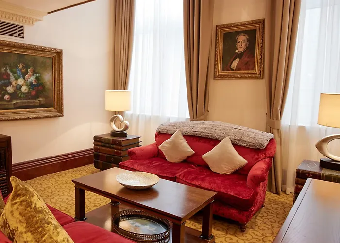 Royal Horseguards ,Hotel Londres